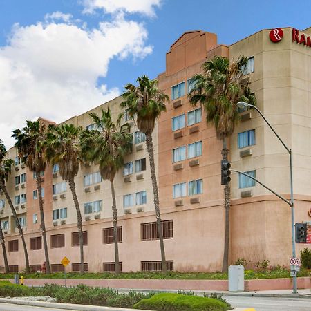 Ramada By Wyndham Hawthorne/Lax Hotel Екстериор снимка