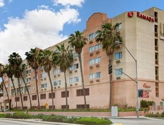 Ramada By Wyndham Hawthorne/Lax Hotel Екстериор снимка